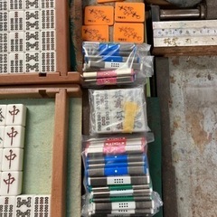全自動麻雀卓　アモスギャバン枠　の画像