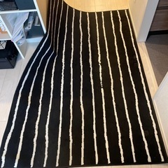 IKEA ラグの画像