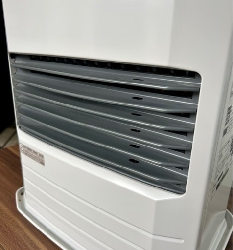 お引取り限定 18年製 トヨトミ FF式石油ストーブ FF-36G 木造10畳/コンクリート15畳