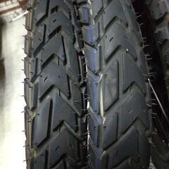 取引完了。取引中です。ハンターカブで新車の時のタイヤ前後 バリ目ひげ有りまくりの画像