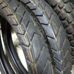 取引完了。取引中です。ハンターカブで新車の時のタイヤ前後 バリ目ひげ有りまくりの画像