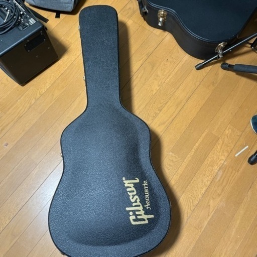 ギブソンj-45(ケース付き)