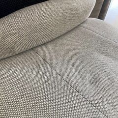 ニトリ　オフィスチェア　肘無し　昇降機能付き　背当てクッション付きの画像