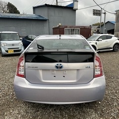 トヨタプリウス平成24年車 Sグレード　63,750KMの画像