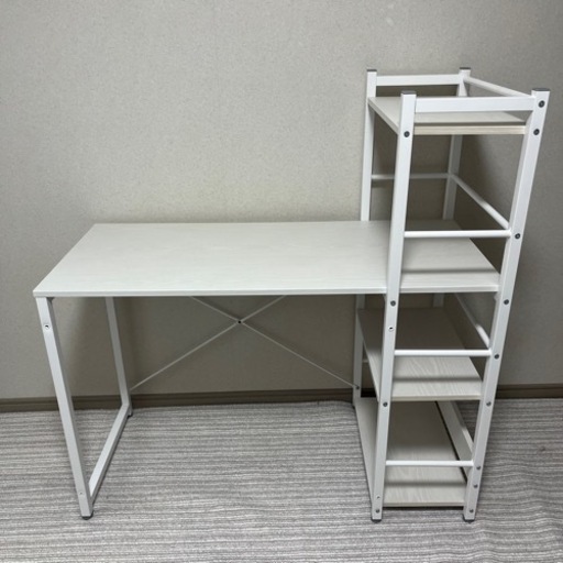 机といす