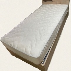 【ほぼ新品】収納付シングルベッド(有名フランスベッドのマットレス付き)の画像