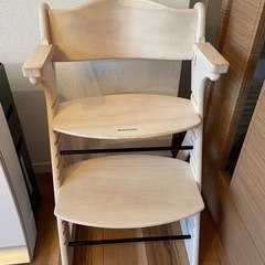 カトージ　ベビーチェアの画像