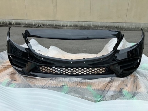美品　ベンツcクラス W205後期型　バンパー