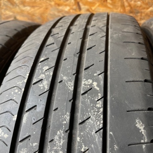 DUNLOP ダンロップ　VEURO 195/65R15 夏タイヤ　2018年製　15インチ