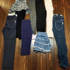 女の子の服　キッズ１２０サイズ　50円〜　３０点です。