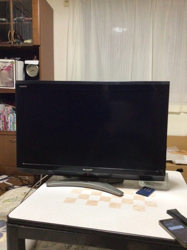 SHARP 32インチテレビ２０１１年式