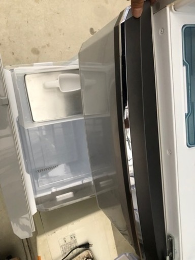 2016年製 MITSUBISHI 370L冷蔵庫 MR-C370EZ-AS1