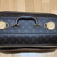 LOUIS VUITTON キャリーバッグ本日締め切り！！の画像