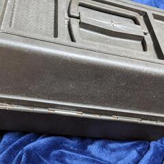 中身入り釣り具ツールボックス(ジャンクお値下げ)の画像