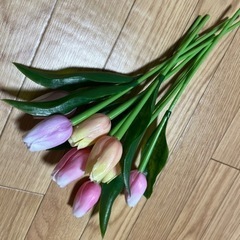 チューリップ　造花の画像