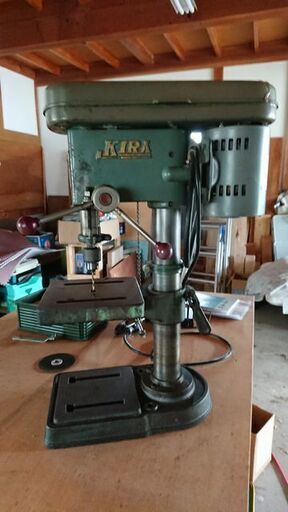 値下げしました。プロ用卓上ボール盤KIRA KND-8を売ります