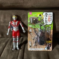 ウルトラマンゾフィーとカブトムシのおもちゃ