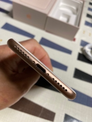 ‼️値下げ‼️超美品iPhone 8   64G   バッテリー100％　指紋認証機能❌