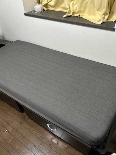 「現地引取り限定」シングルベットと冷蔵庫をお譲りします