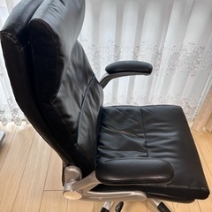 ハイバックチェア　キャスター付きの画像
