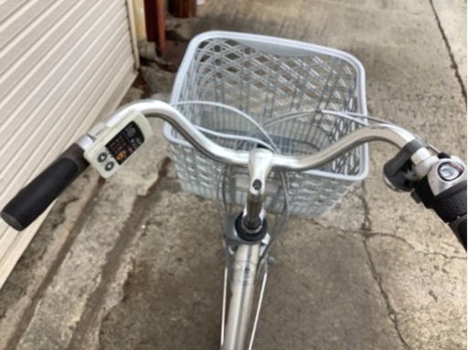 6  パナソニック新機種電動アシスト自転車viviDX26インチシルバーボディー