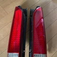 ハイエース社外テールランプ