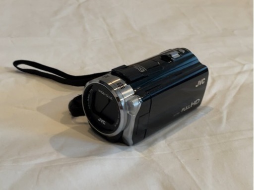 ビデオカメラ JVC GZ-E745-B