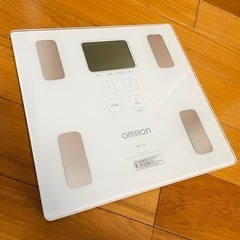 オムロン 体重計 カラダスキャン