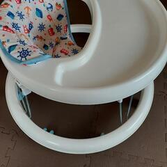 歩行器とバンボのセットの画像