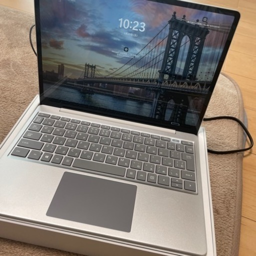 microsoft surface laptop go
