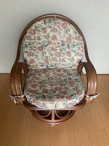 ラタン回転チェア【中古品】最終お値下げ中