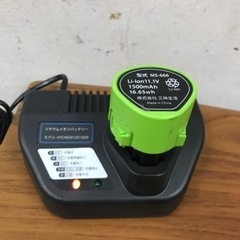 取引場所　南観音　ロ 2303-1007 マジックトリマー　本体　バッテリー　充電器　保護メガネ付き　動作確認済みの画像