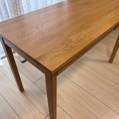 無印　木製デスク　オーク材の画像