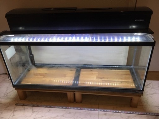 90センチ　ガラス製水槽