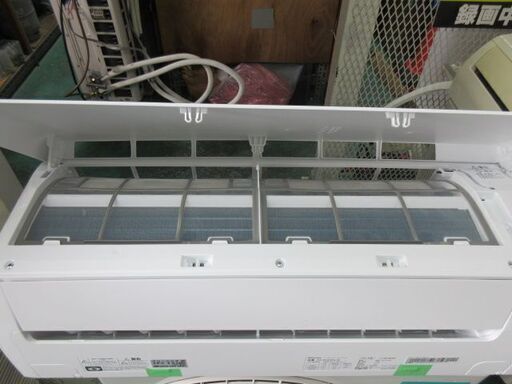 K04143　ハイセンス　中古エアコン　主に6畳用　冷房能力　2.2KW ／ 暖房能力　2.2KW