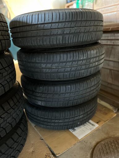 ■夏タイヤ：２０２２年製　※短期間の使用(４か月、2500km)アルミホイールセット