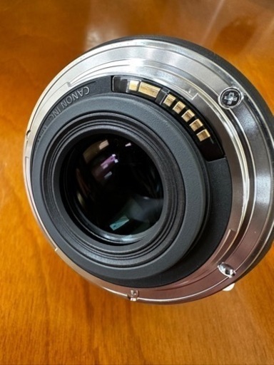 Canon EF-S 35mm f/2.8 Macro IS STM