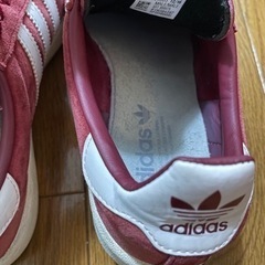 adidas アディダス　スニーカーの画像