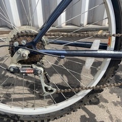 自転車　マウンテンバイク　26インチ　6速　シルバー