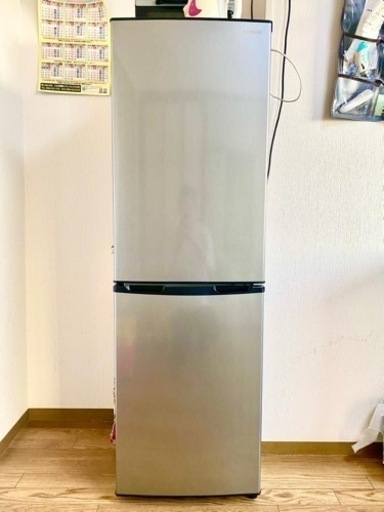 162L 冷蔵庫　2019年製