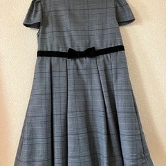 入学式や卒業式用綺麗めワンピースの画像