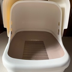 美品☆キャットタワーと猫用デオトイレ☆北海道伊達市近郊の画像