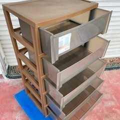 アイリスオーヤマワイドチェストAJ-535N/プラケース/プラスチック収納/多段/整理棚/ランドリー/ブラウン/茶色/単身/学生/新生活/引越し/自社便配送/直接引取り/福岡市/糸島市 の画像