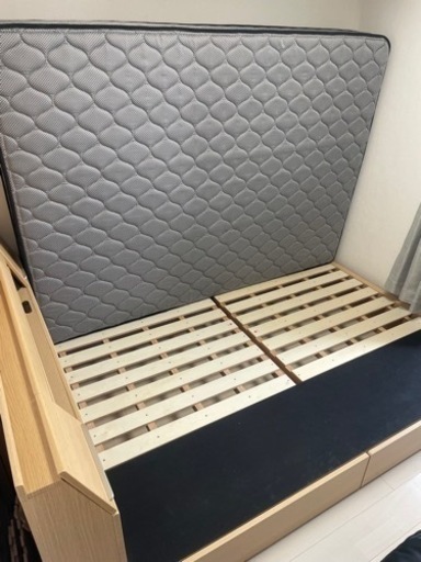 【商談済み】ニトリ　ダブルベッド　マットレス付