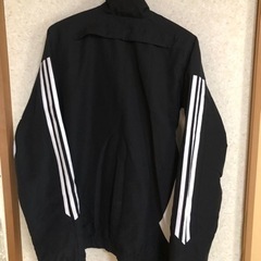 adidasの上下の画像