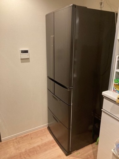 大型冷蔵庫520L　三菱製　MR-JX52W-RW