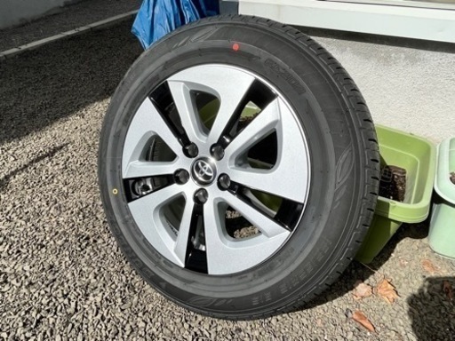 プリウス50系　純正ホイール、ホイルキャップ、タイヤ未使用　一本