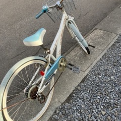 子供自転車シロの画像