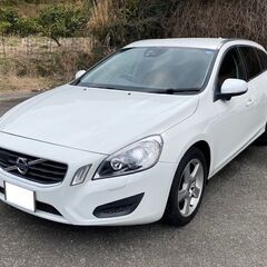ボルボ V60　T4 スカンジナビアンLTD