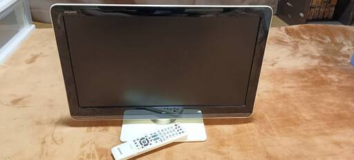 SHARP  AQUOS　２２インチ
